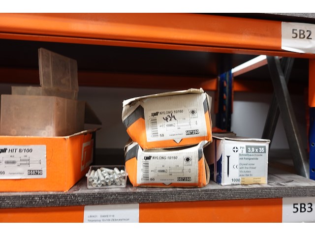 Inhoud rek ijzerwaren - afbeelding 35 van  95