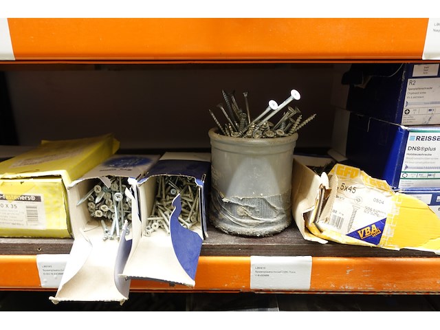 Inhoud rek ijzerwaren - afbeelding 42 van  95