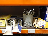 Inhoud rek ijzerwaren - afbeelding 42 van  95