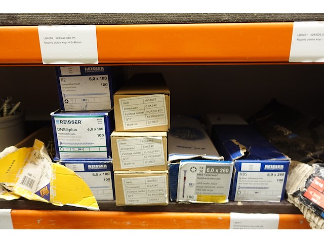 Inhoud rek ijzerwaren - afbeelding 43 van  95