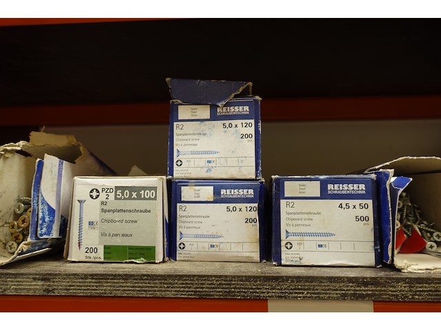 Inhoud rek ijzerwaren - afbeelding 45 van  95