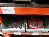 Inhoud rek ijzerwaren - afbeelding 57 van  95