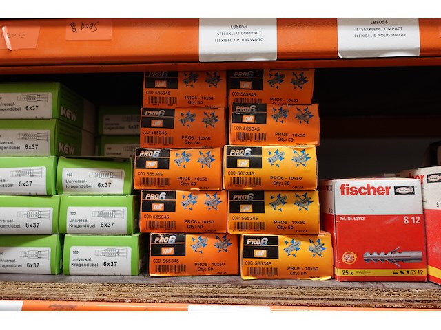 Inhoud rek ijzerwaren - afbeelding 65 van  95