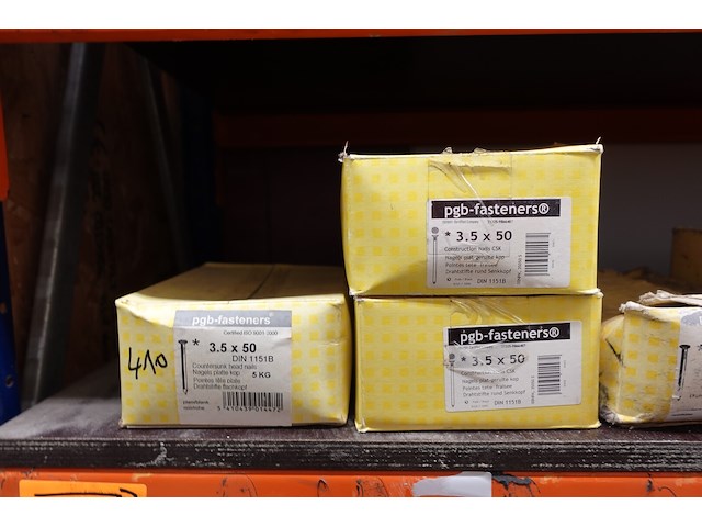 Inhoud rek ijzerwaren - afbeelding 78 van  95