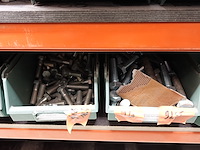 Inhoud rek ijzerwaren - afbeelding 90 van  95