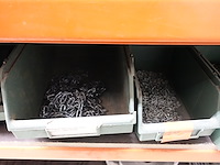 Inhoud rek ijzerwaren - afbeelding 92 van  95