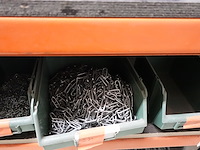 Inhoud rek ijzerwaren - afbeelding 93 van  95