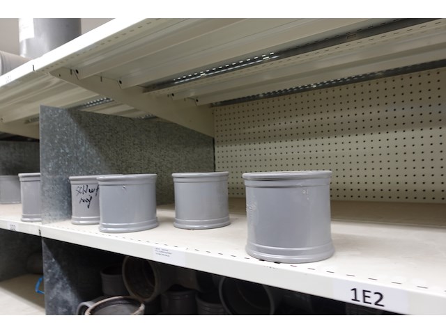 Inhoud rek koppelstukken - afbeelding 28 van  64