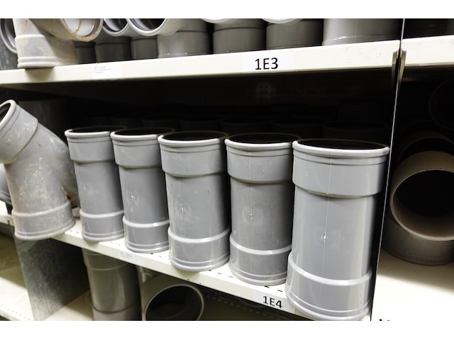 Inhoud rek koppelstukken - afbeelding 30 van  64