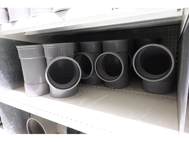 Inhoud rek koppelstukken - afbeelding 32 van  64