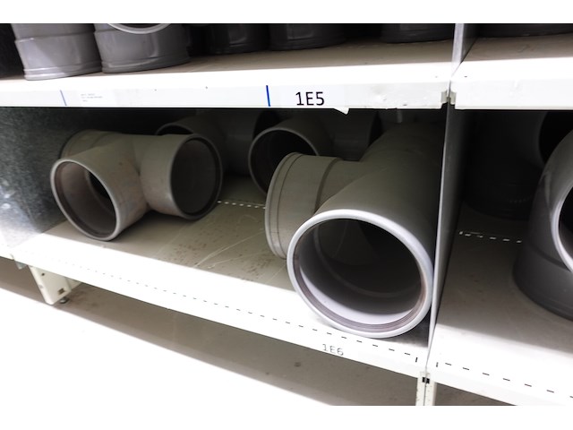 Inhoud rek koppelstukken - afbeelding 33 van  64