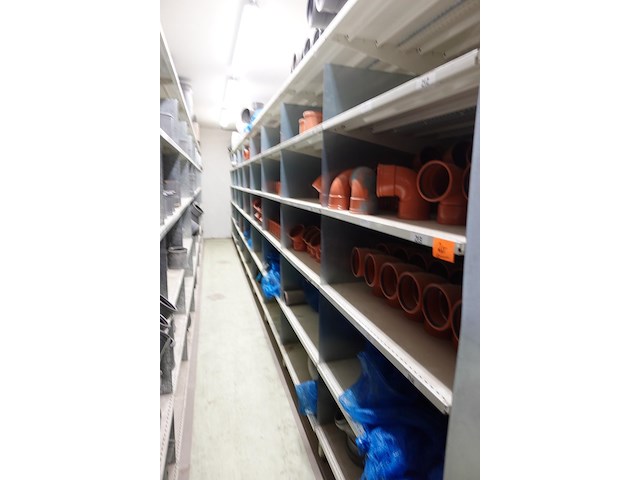 Inhoud rek koppelstukken - afbeelding 1 van  44