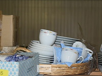 Inhoud rek partij servies - afbeelding 2 van  4