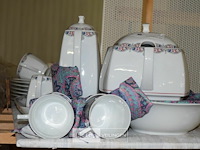 Inhoud rek partij servies - afbeelding 3 van  4