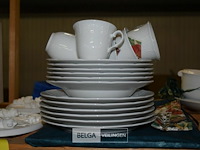 Inhoud rek partij servies - afbeelding 2 van  5