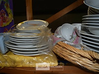 Inhoud rek partij servies - afbeelding 3 van  4