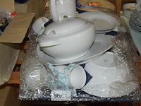 Inhoud rek partij servies - afbeelding 2 van  4