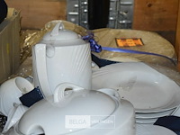 Inhoud rek partij servies - afbeelding 3 van  4