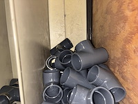 Inhoud rek pvc bochten/ t-stukken - kogelkranen - afbeelding 10 van  15