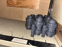 Inhoud rek pvc bochten/ t-stukken - kogelkranen - afbeelding 12 van  15