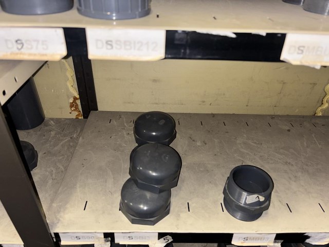 Inhoud rek pvc bochten/ t-stukken - kogelkranen - afbeelding 15 van  15