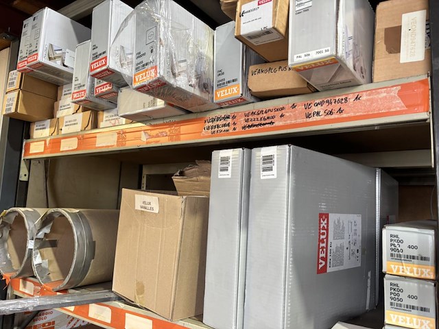 Inhoud rek velux blinds - afbeelding 4 van  7