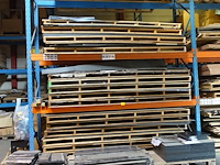 Inhoud rek/ volkern platen - afbeelding 1 van  8