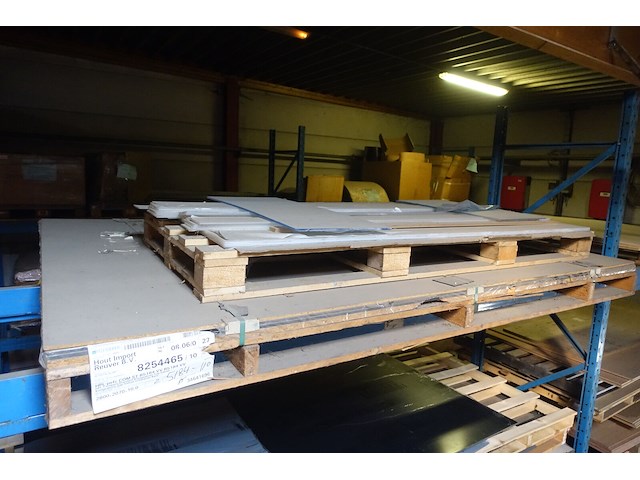 Inhoud rek/ volkern platen - afbeelding 2 van  8