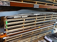 Inhoud rek/ volkern platen - afbeelding 4 van  8