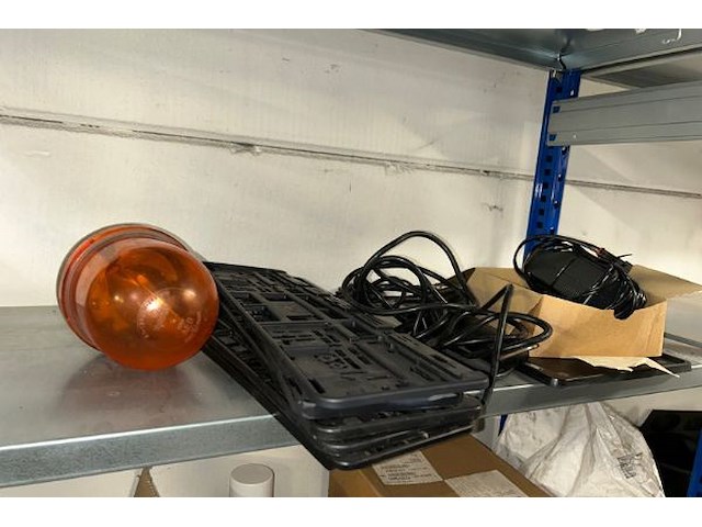 Inhoud rek - afbeelding 5 van  7