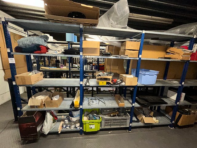 Inhoud rek - afbeelding 1 van  10