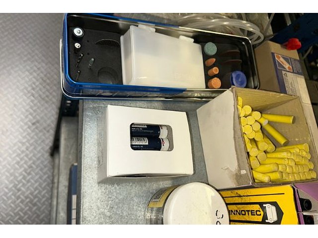 Inhoud rek - afbeelding 8 van  9