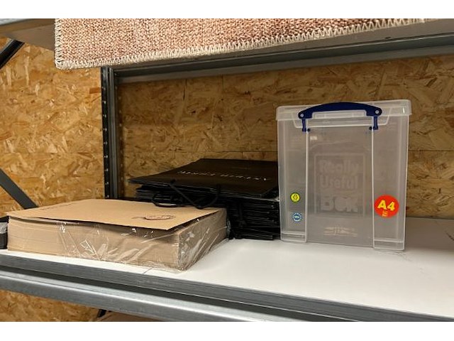 Inhoud rek - afbeelding 4 van  8