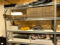 Inhoud rek - afbeelding 1 van  7