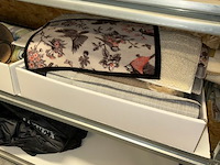 Inhoud rek - afbeelding 2 van  7