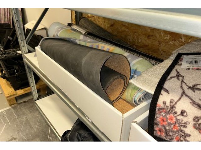 Inhoud rek - afbeelding 3 van  7