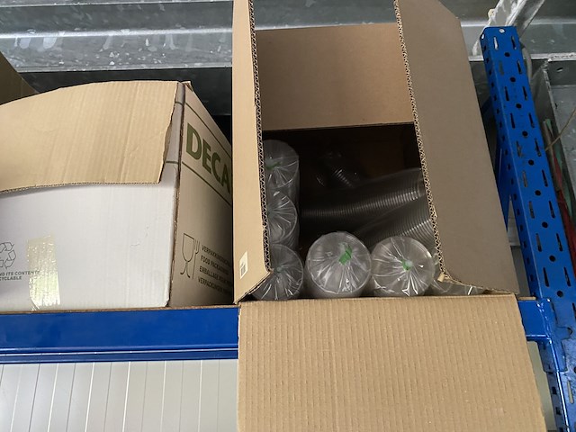 Inhoud rek - afbeelding 3 van  6