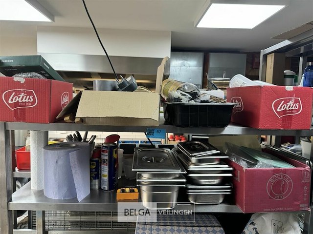 Inhoud rek - afbeelding 2 van  7