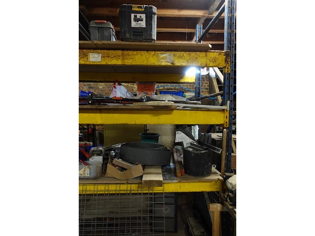 Inhoud rek - afbeelding 2 van  6