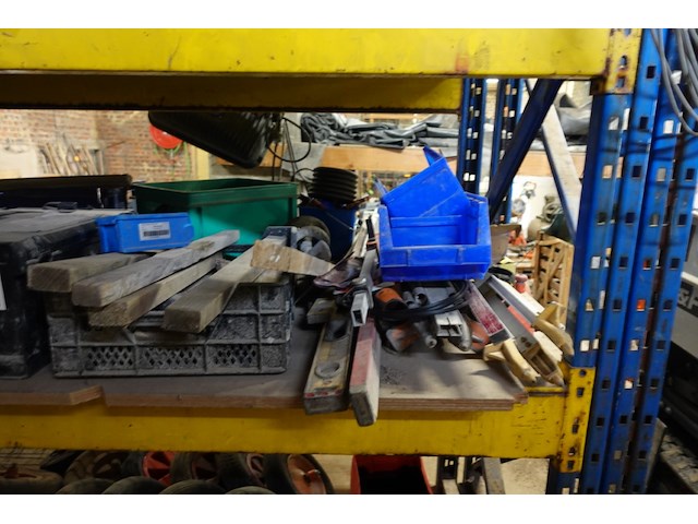 Inhoud rek - afbeelding 5 van  6