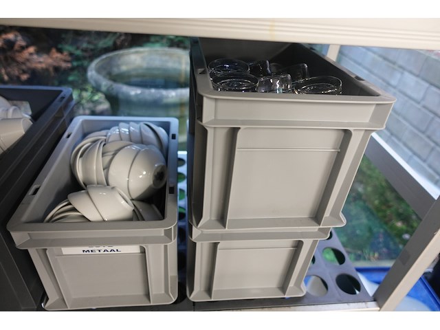 Inhoud rek - afbeelding 2 van  18