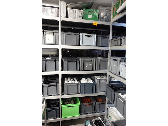 Inhoud rek - afbeelding 1 van  12