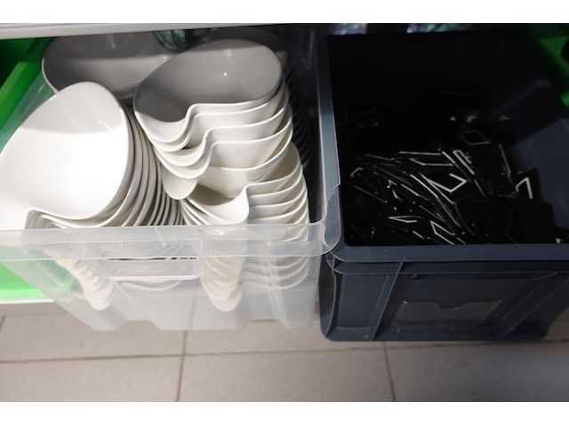 Inhoud rek - afbeelding 10 van  15