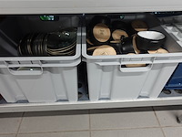 Inhoud rek - afbeelding 8 van  16