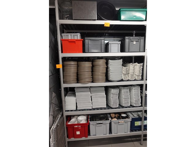 Inhoud rek - afbeelding 1 van  16