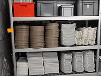 Inhoud rek - afbeelding 1 van  16