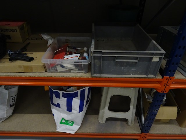 Inhoud rek - afbeelding 7 van  38