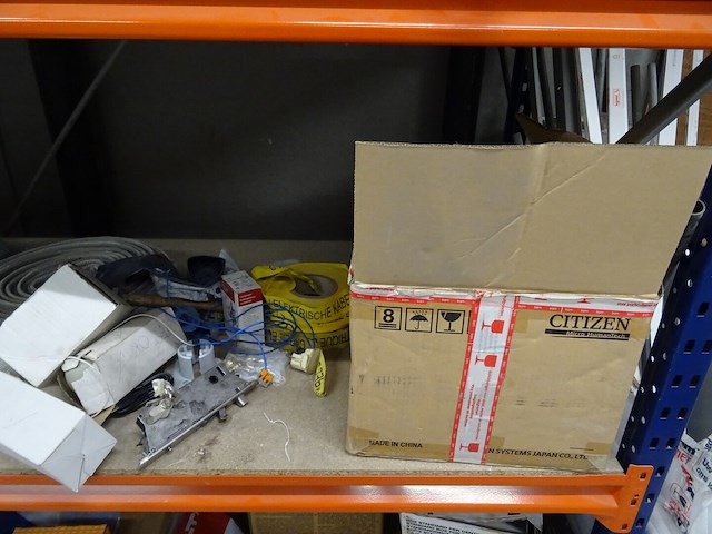 Inhoud rek - afbeelding 33 van  38