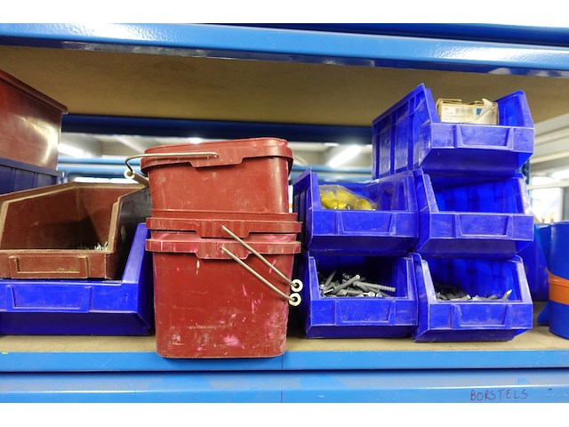 Inhoud rek - afbeelding 25 van  35