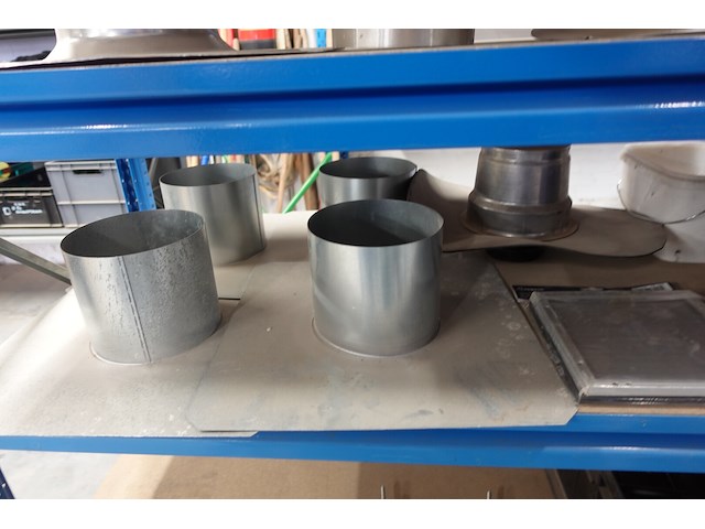 Inhoud rek - afbeelding 13 van  15